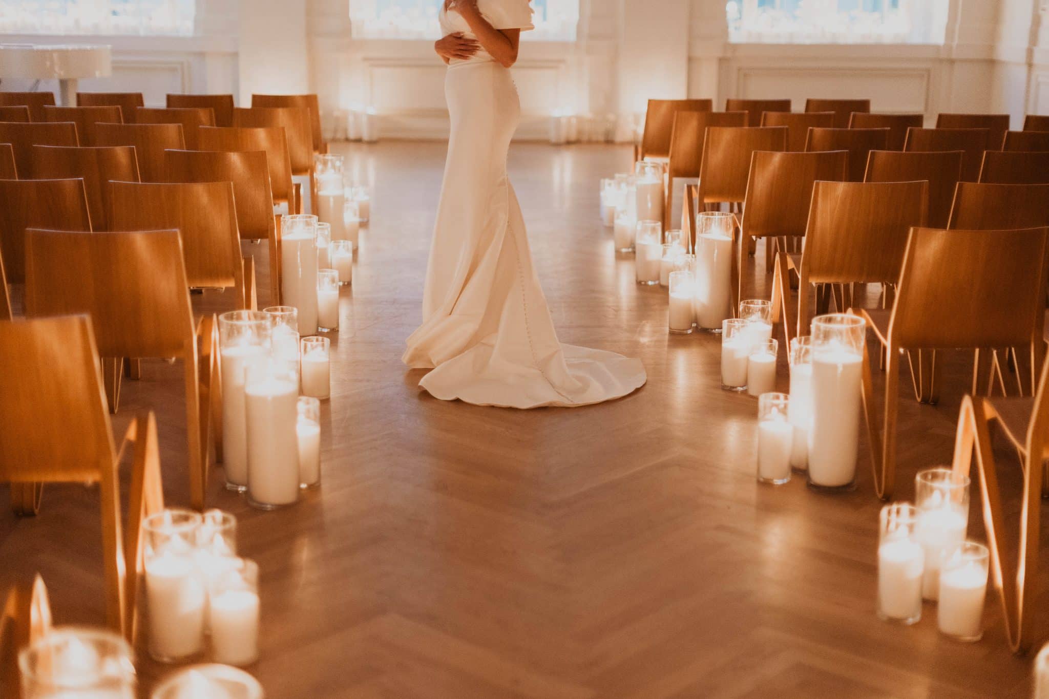 candlelit wedding reception with Nashville candle rental centerpieces